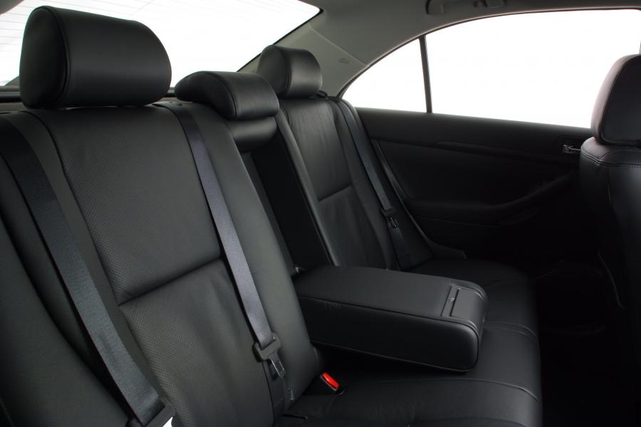  Toyota Avensis 2003 года  (фото 107 из 114)